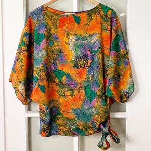 Siasia New York Women’s Vintage Floral Top (Size XS)